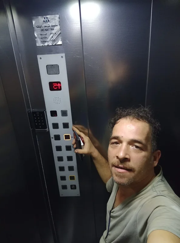 تنفيذ مصاعد