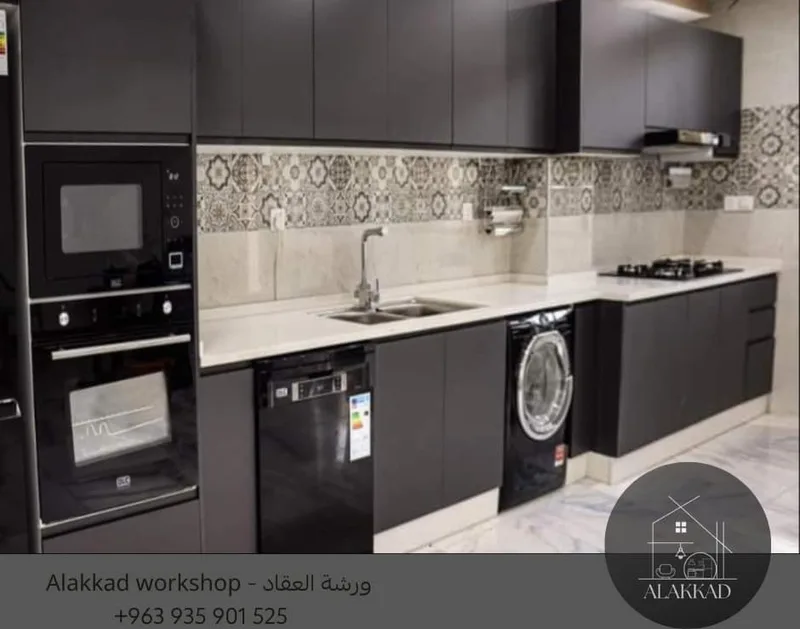 مطابخ حديثة مع مسكات مخفية وأنيقة