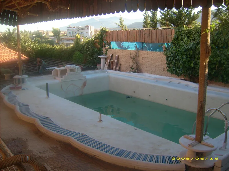عزل مسبح بواسطة طينة العزل المائي — 6