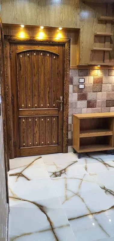 أبواب خشبية