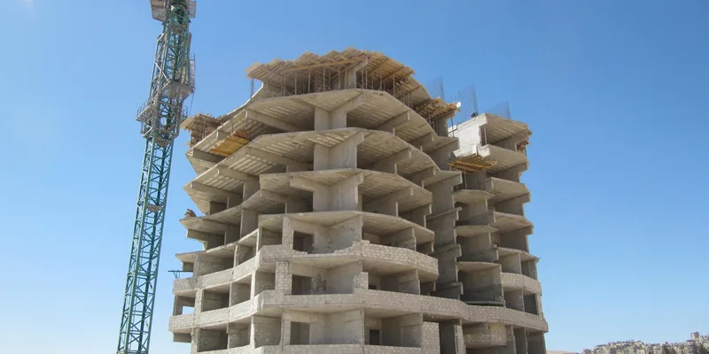 بناء برجي B130 ماروتا سيتي