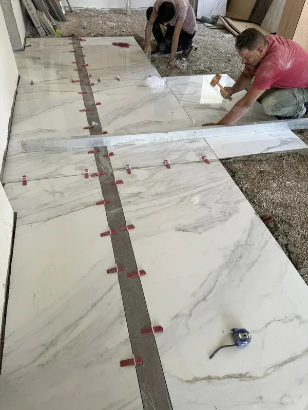 إشراف تنفيذ أرضيات