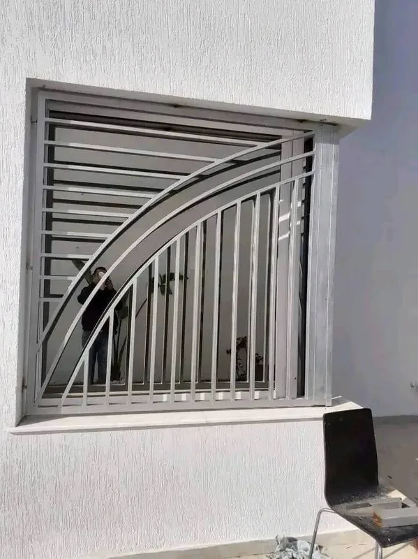 حديد حماية