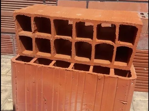أجور رفع بلوك بناء قرميدي